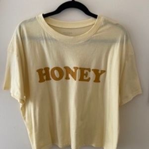 Honey Graphic crop tee